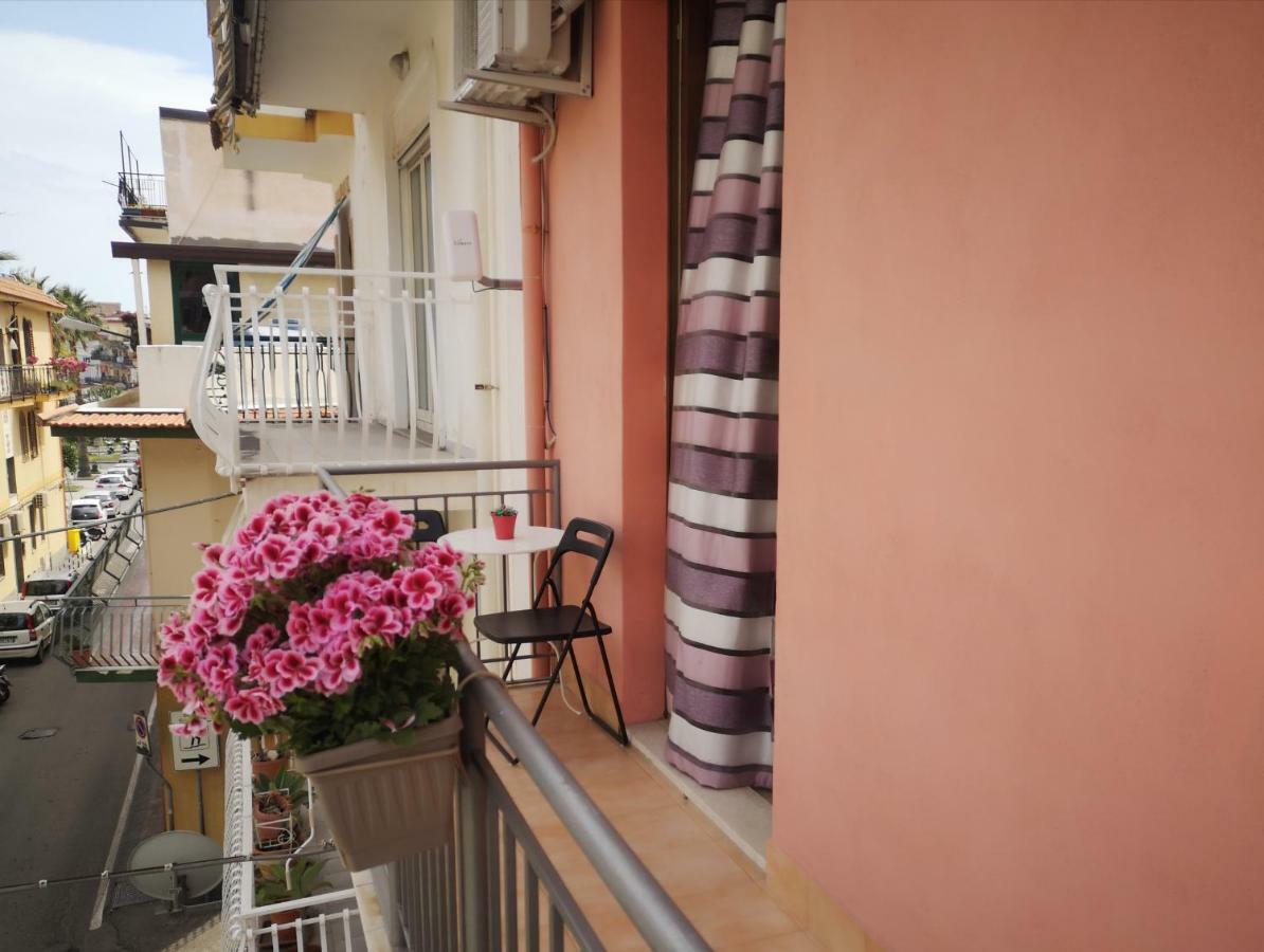 Casa Dany&Olga Apartment Giardini Naxos Exterior photo